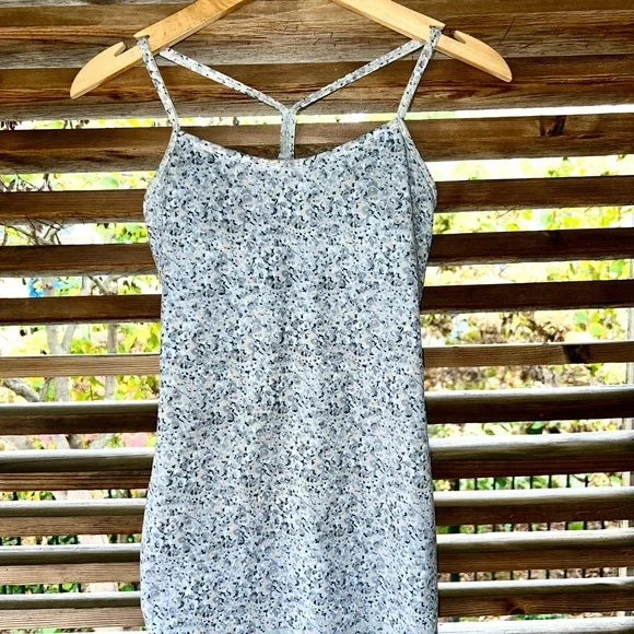 Lululemon NEW Y-Back Tank - Picture 4 of 7